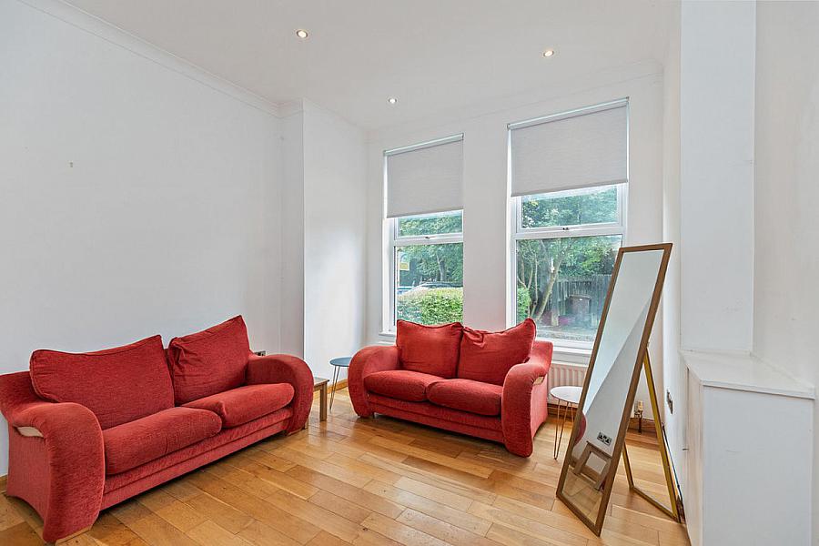 2 Earlston Mews, 12 Annadale Avenue