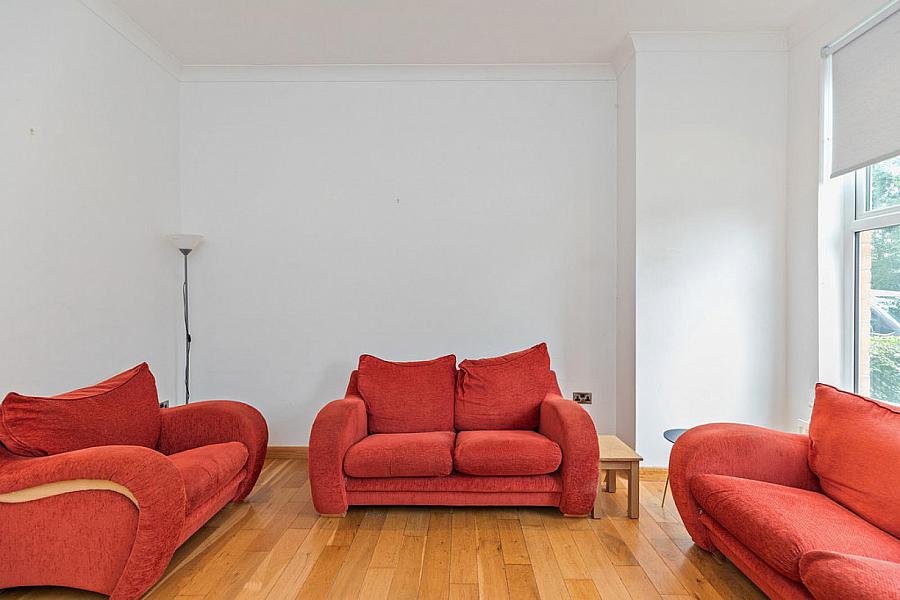 2 Earlston Mews, 12 Annadale Avenue