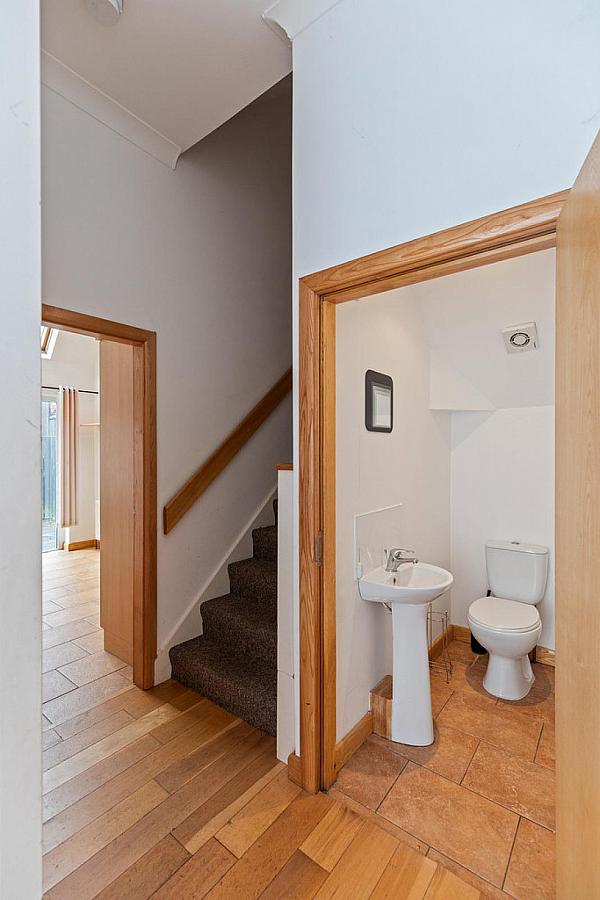 2 Earlston Mews, 12 Annadale Avenue