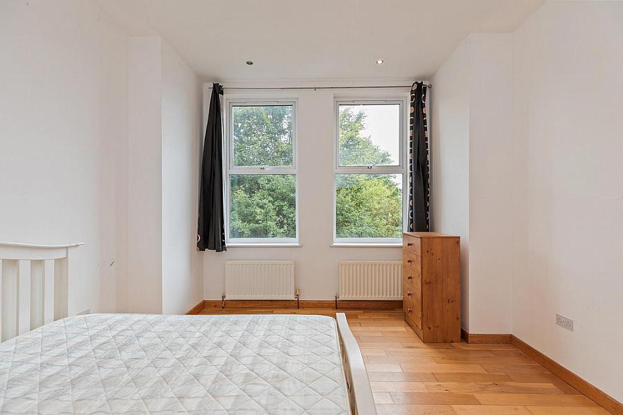 2 Earlston Mews, 12 Annadale Avenue