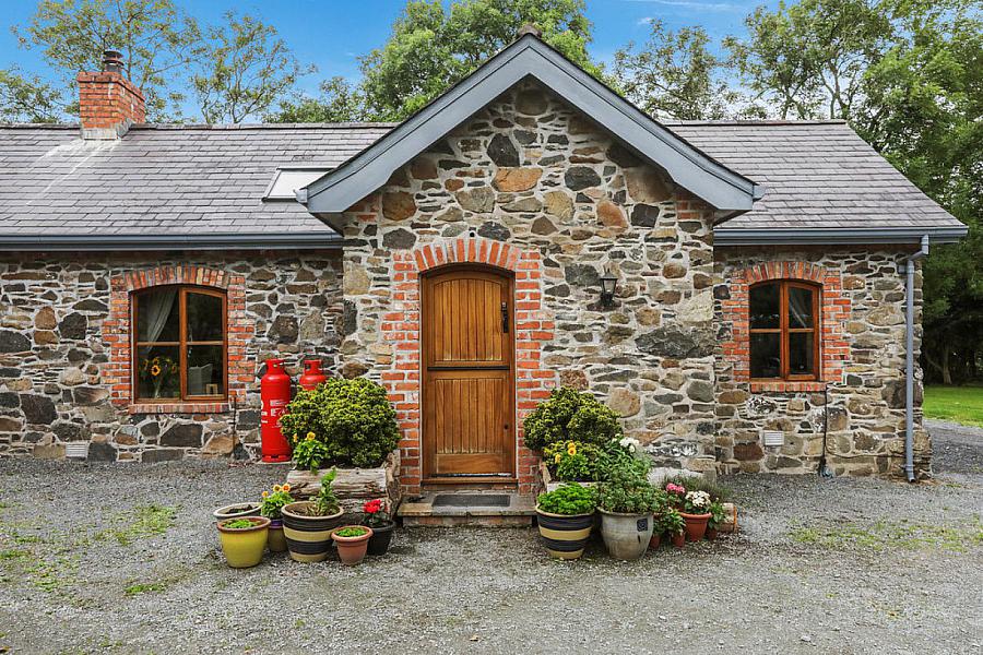 31 Cabra Road