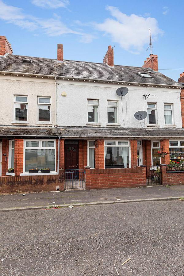 25 Fernwood Street