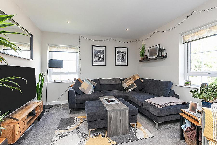 Apt 3, 39 Ayrshire Meadows