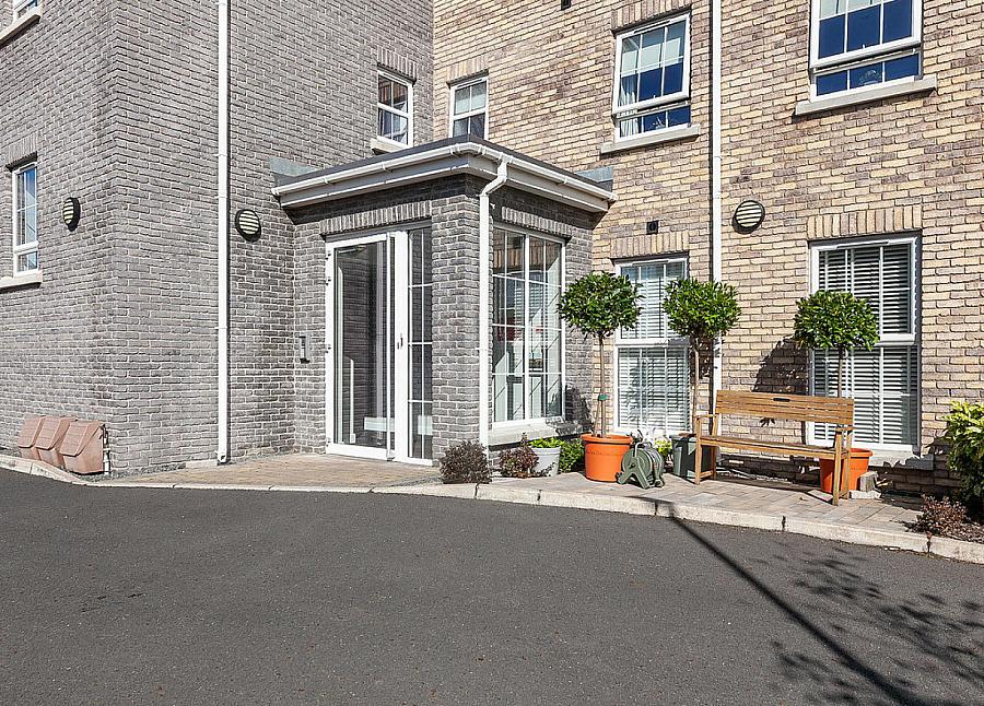 Apt 3, 39 Ayrshire Meadows