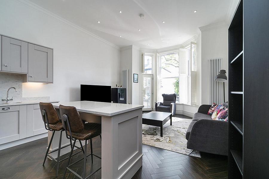 1 Portland House
