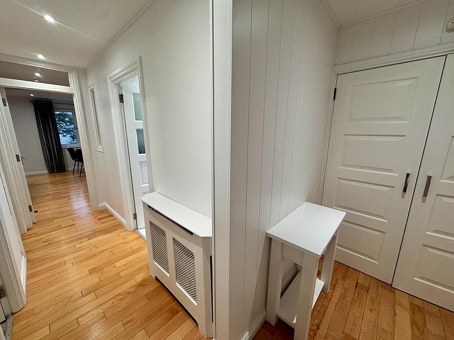 Apt 11 Ascot House