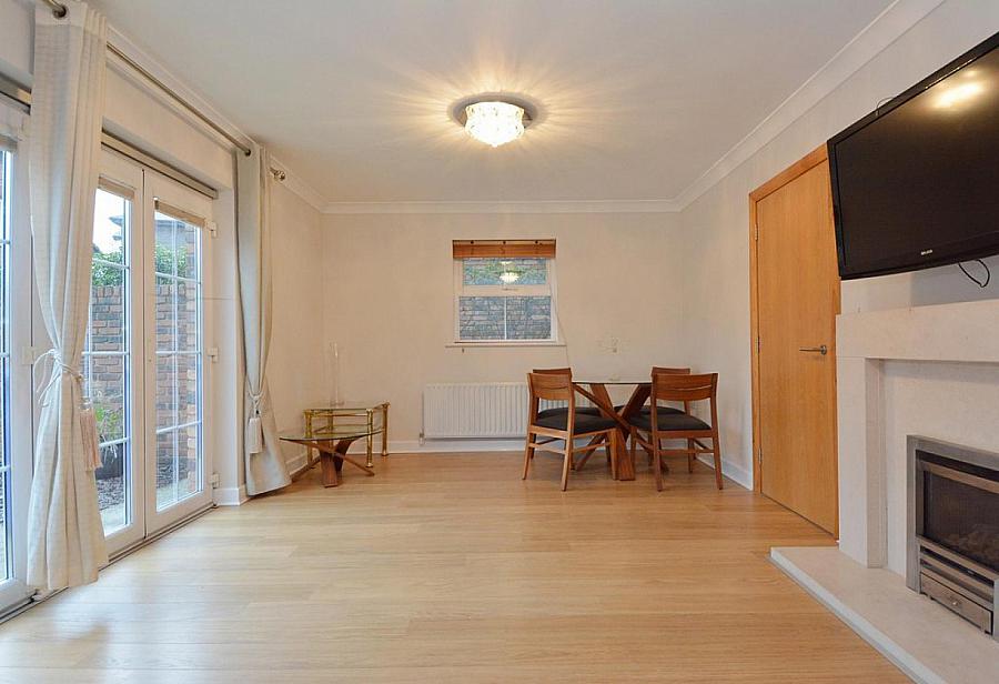 15b Drumbeg Mews
