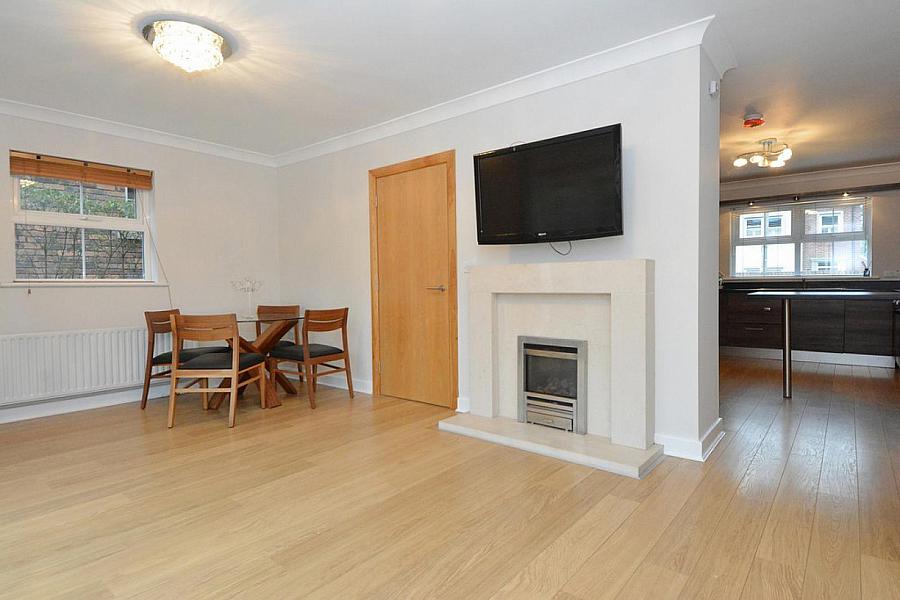 15b Drumbeg Mews