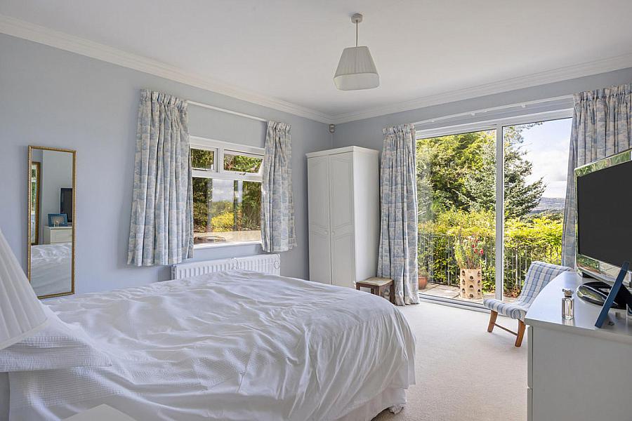 14 Pinehill Road