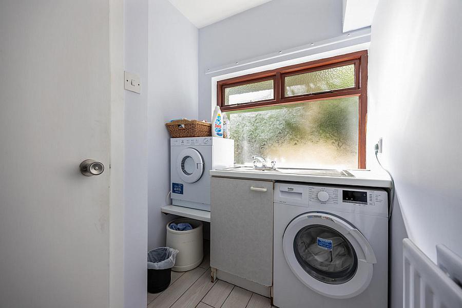 14 Pinehill Road