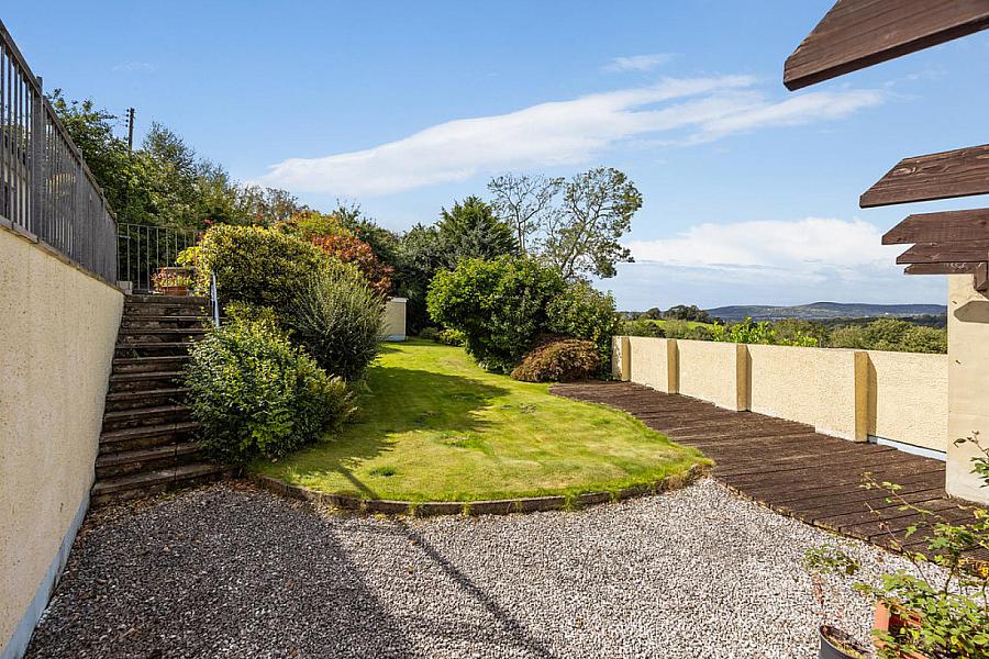 14 Pinehill Road