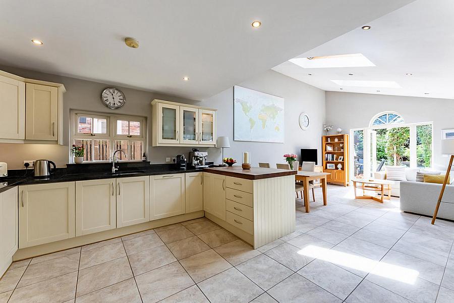 127 Ballantine Gardens