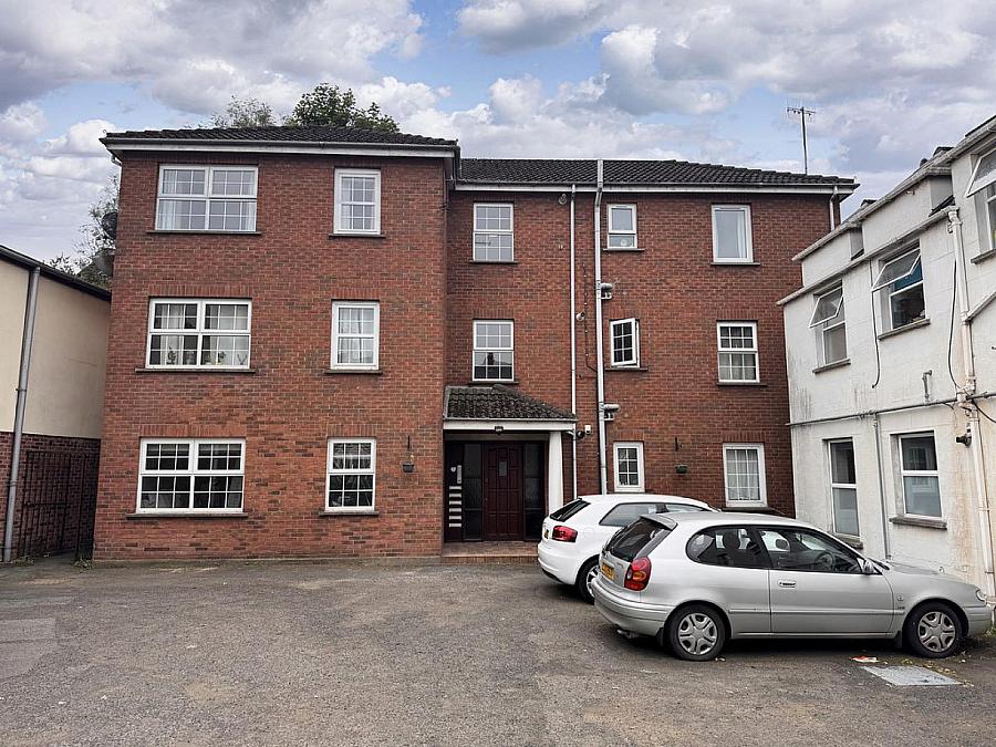 Apt 5 Ashley Court, Ashley Avenue
