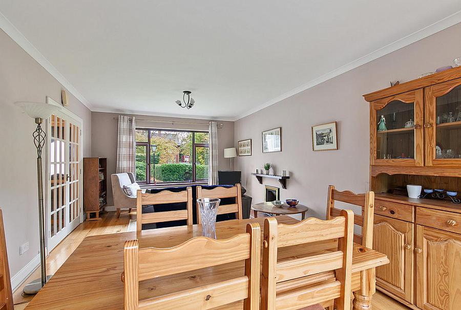 Apt 3, 58 Marlborough Park South