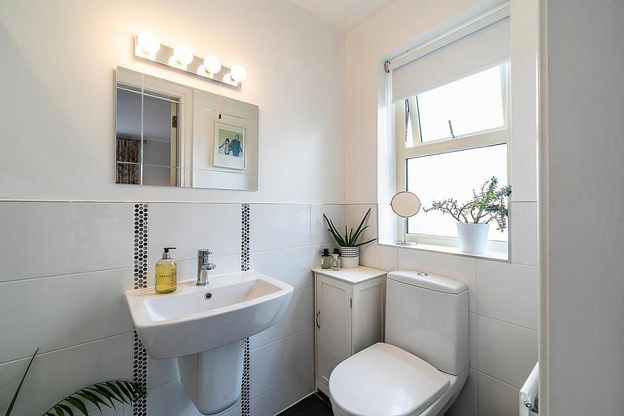 14 Bracken Hill Close