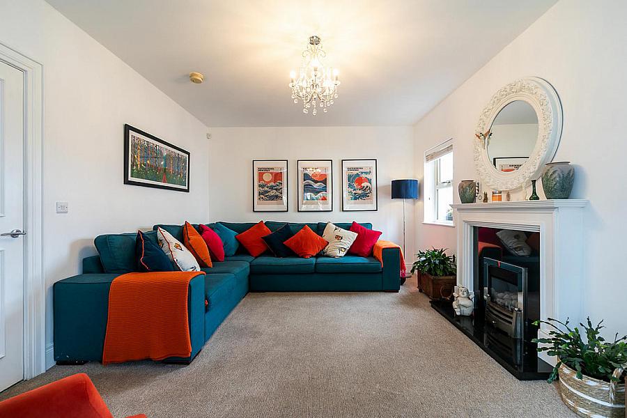 14 Bracken Hill Close