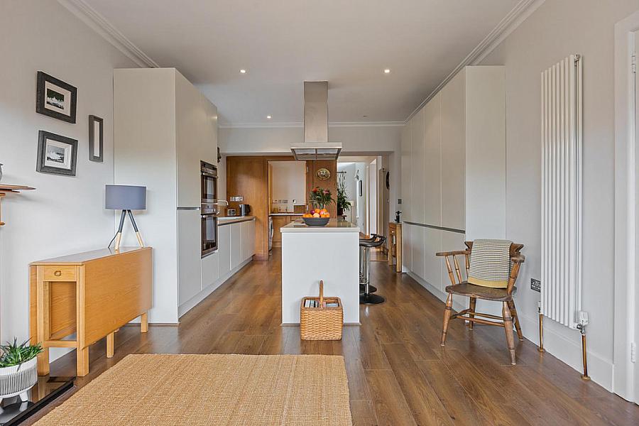 16 Cleaver Park