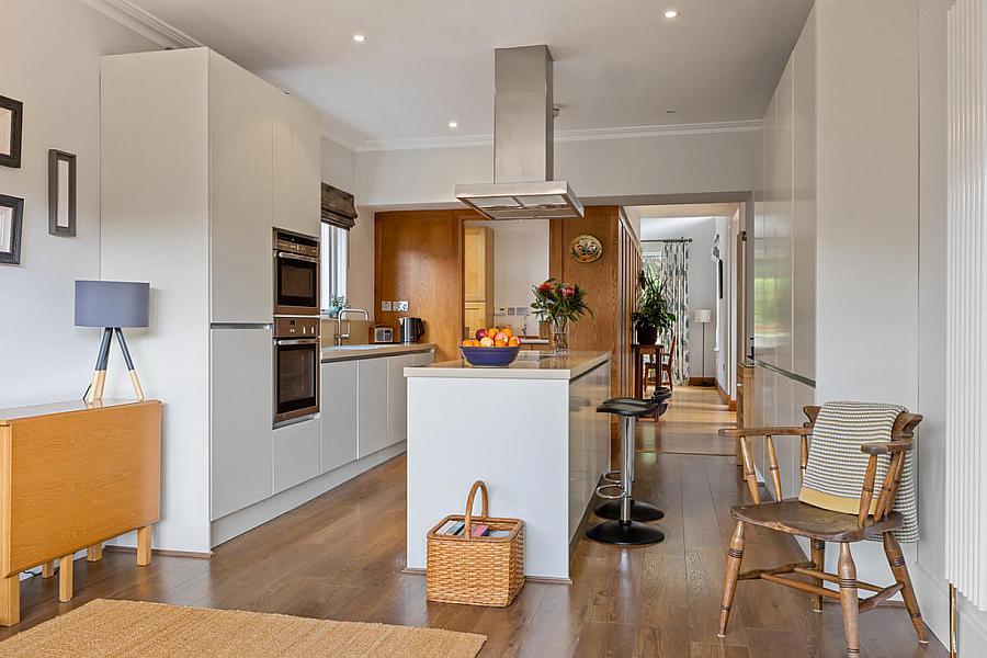 16 Cleaver Park