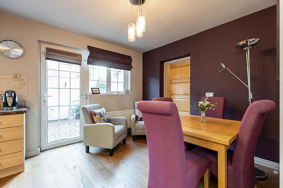 4 Chippendale Gardens