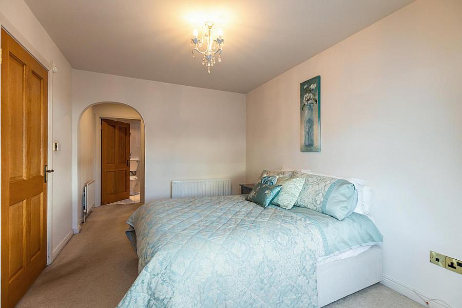 4 Chippendale Gardens