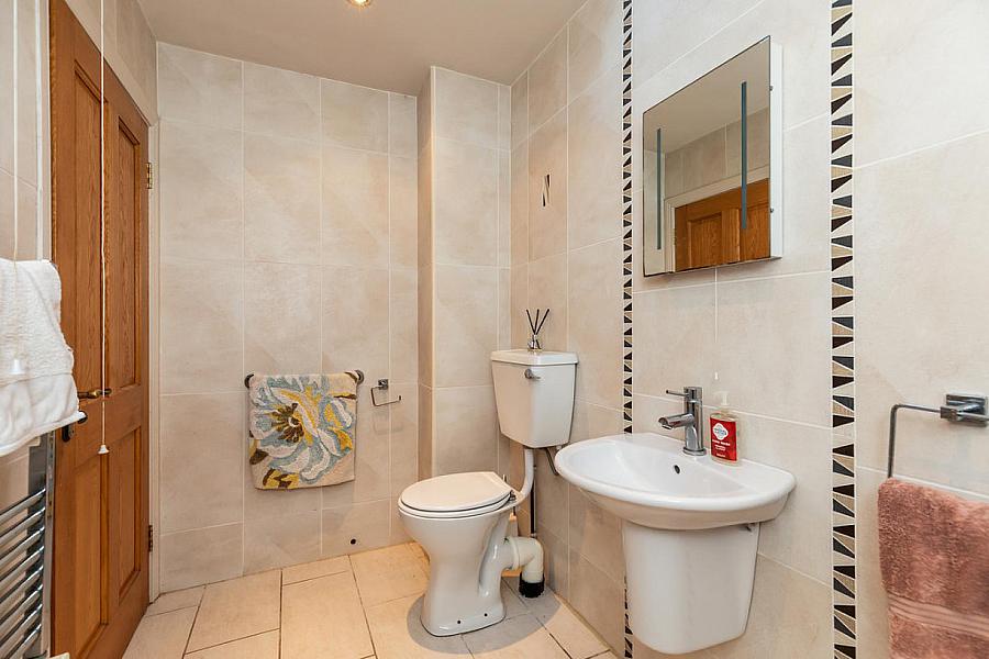 4 Chippendale Gardens