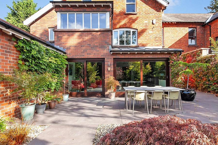 21 Deramore Park