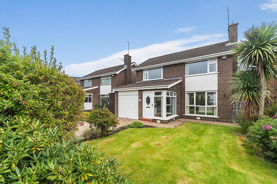 94 Trossachs Drive