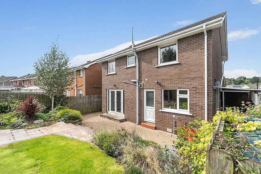 94 Trossachs Drive