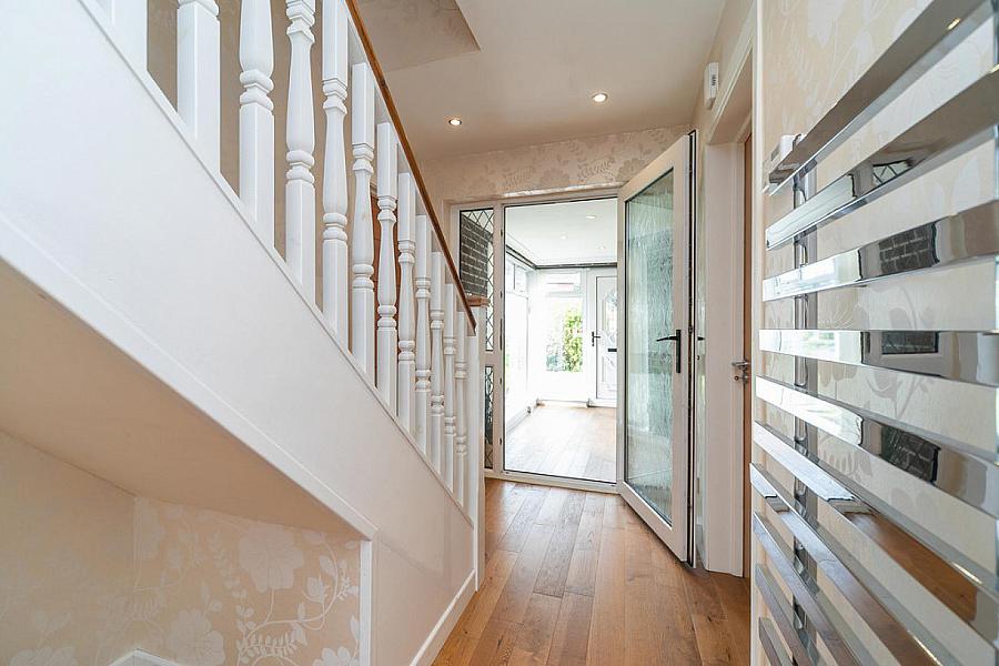 94 Trossachs Drive
