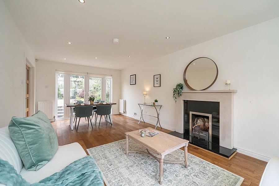 94 Trossachs Drive