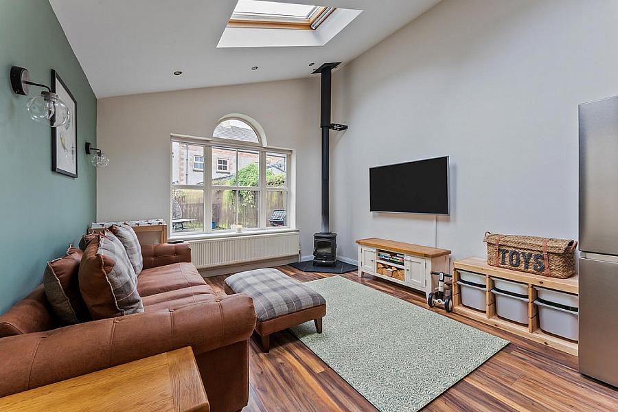 74 Ballantine Gardens