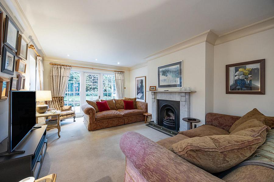 51A Myrtlefield Park