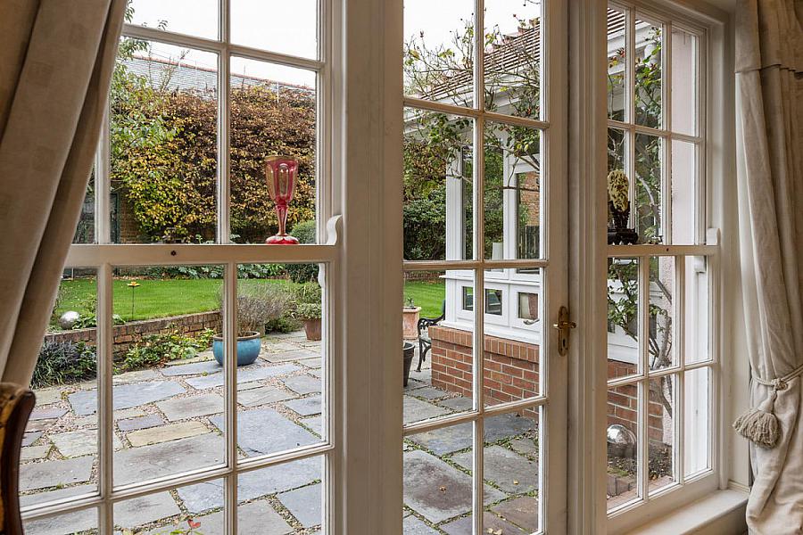 51A Myrtlefield Park