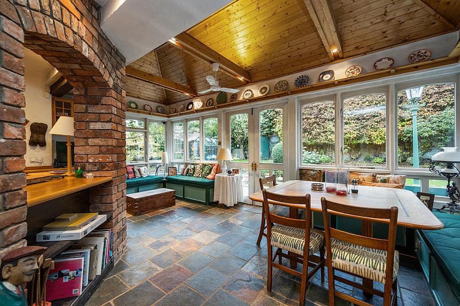 51A Myrtlefield Park