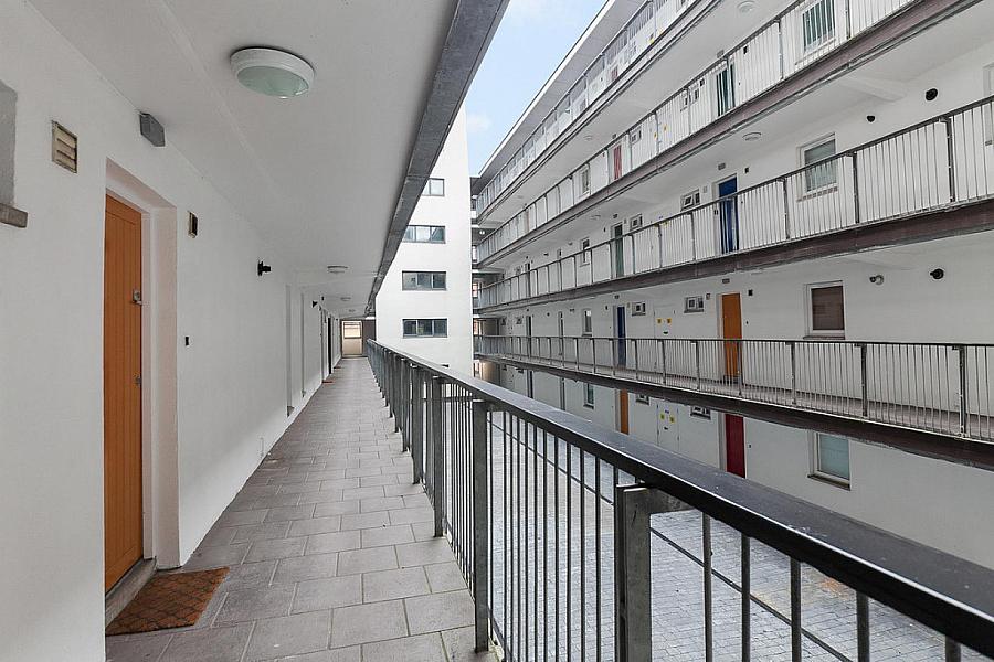 19 City Gate