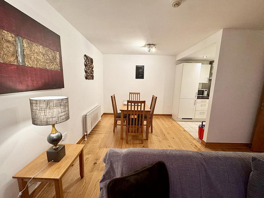 69 Victoria Place, Wellwood Street