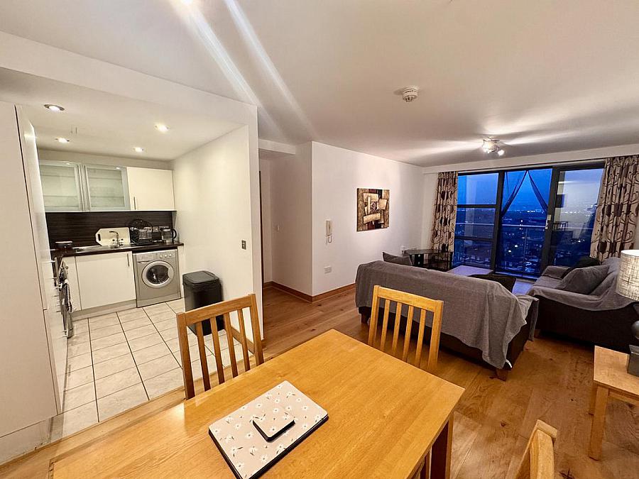 69 Victoria Place, Wellwood Street