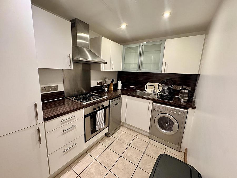 69 Victoria Place, Wellwood Street