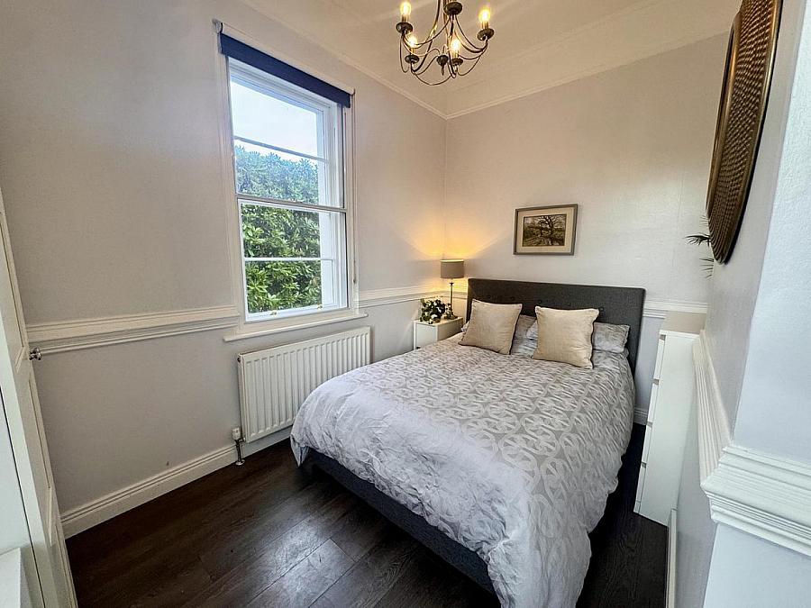 Gate House, 58 Malone Park