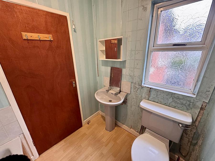 77 Fortwilliam Parade