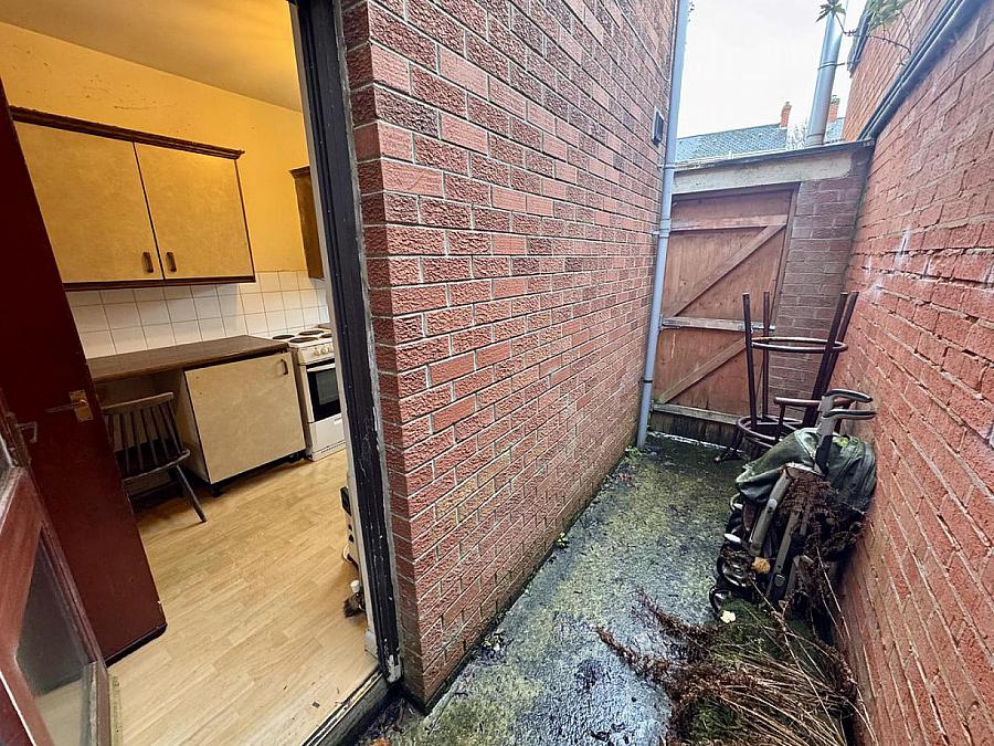 77 Fortwilliam Parade