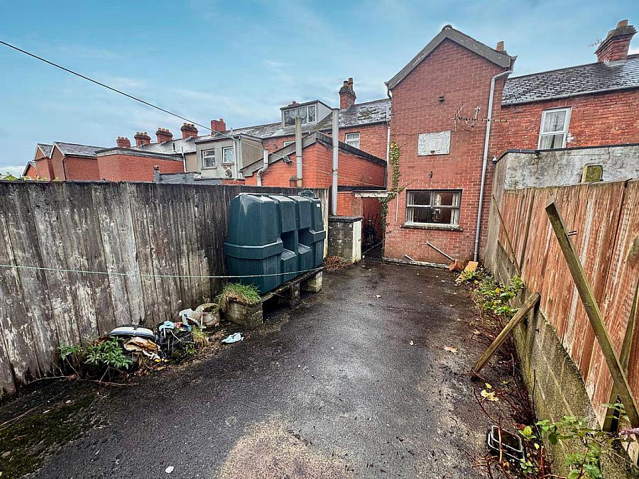 77 Fortwilliam Parade