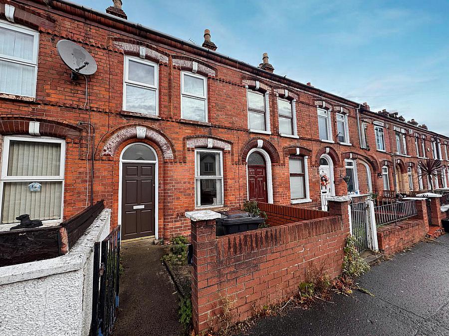 77 Fortwilliam Parade