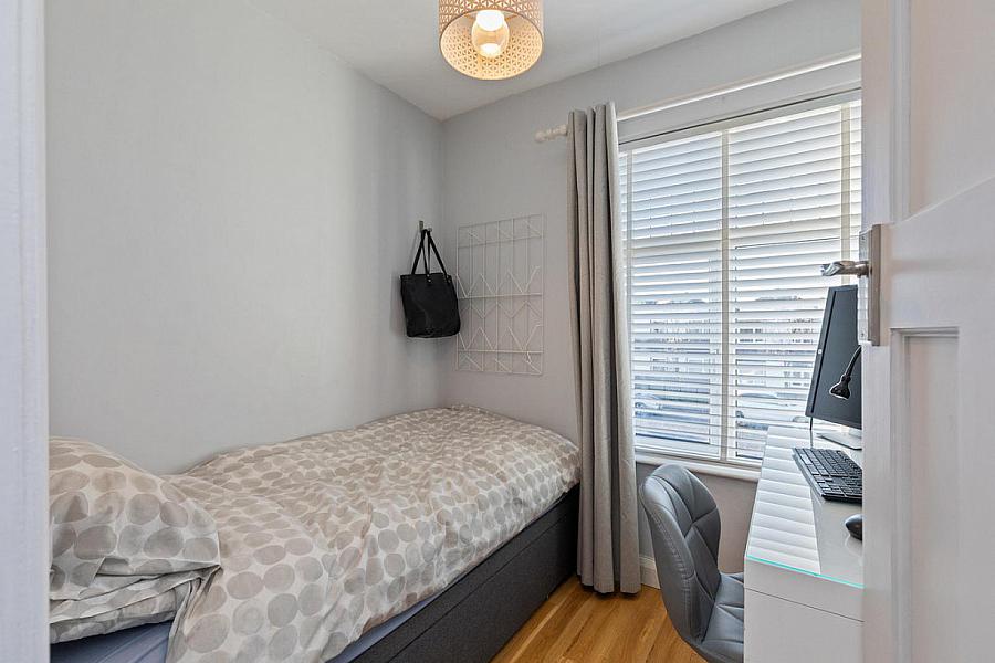 50 Finaghy Road South