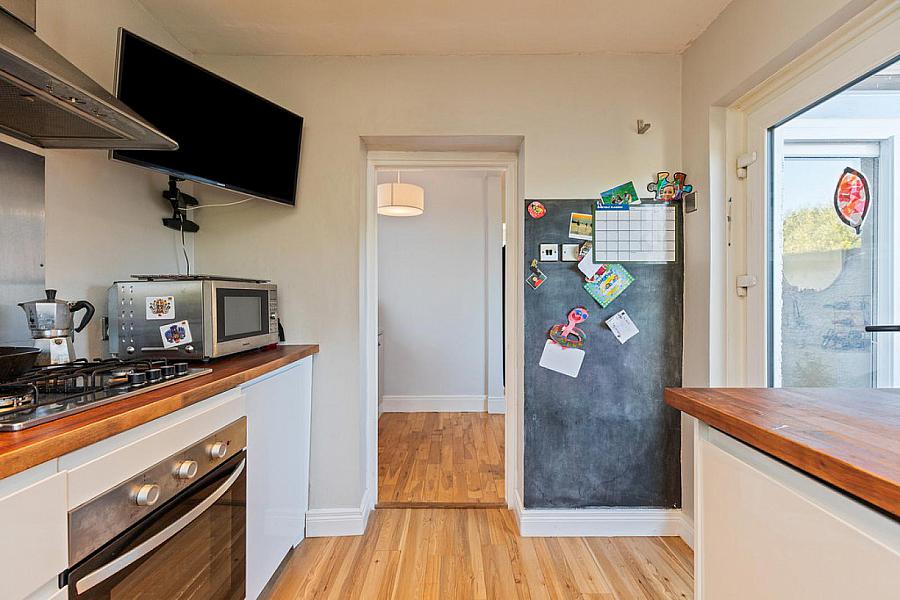 50 Finaghy Road South