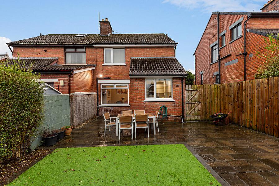 96 Donegall Park Avenue