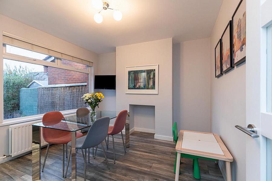 96 Donegall Park Avenue