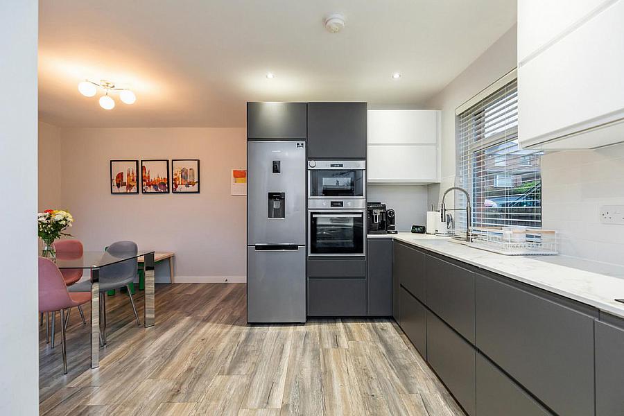 96 Donegall Park Avenue