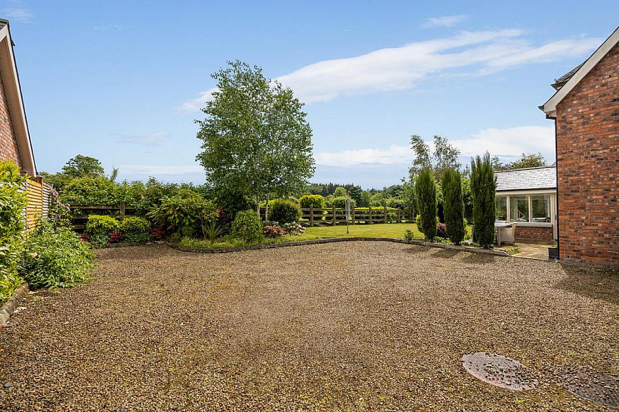 10 Governors Gate Meadow