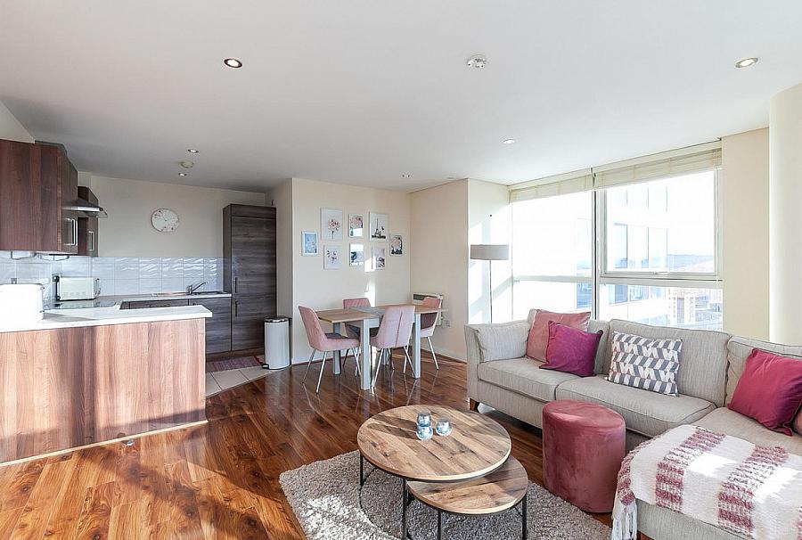 14-04 Obel, 62 Donegall Quay